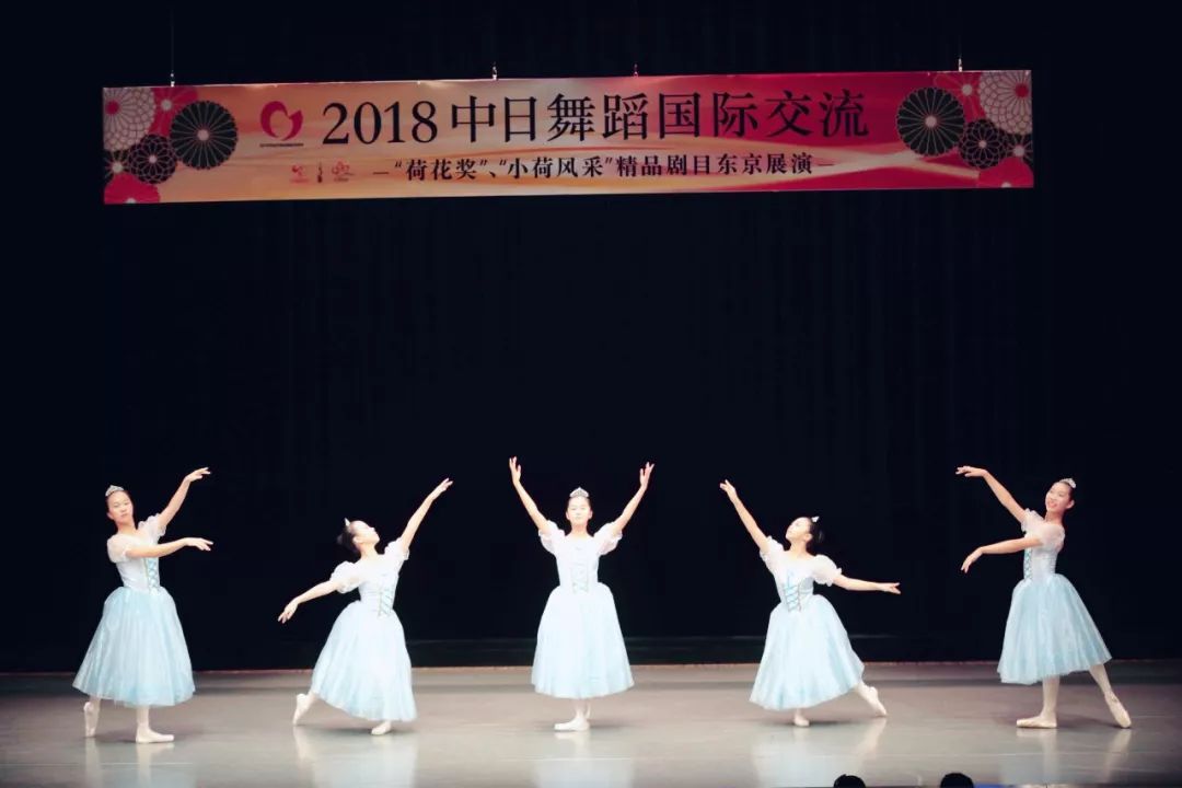 最新幼儿手语舞蹈大全，舞动传递友情与爱
