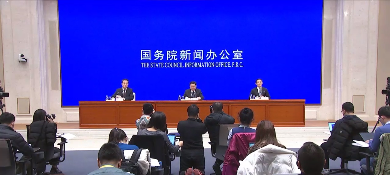 阳逻最新新闻，学习变革浪潮中的自信闪耀