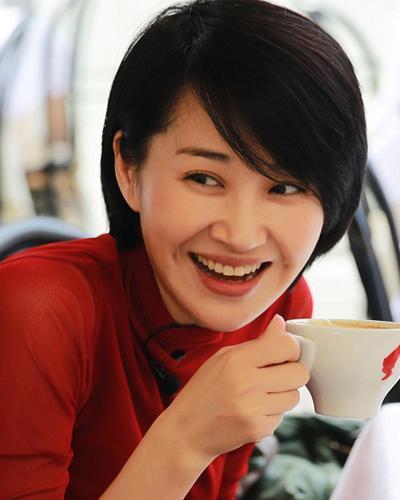 许晴最新发型教程，魅力发型轻松打造，适合初学者与进阶用户尝试