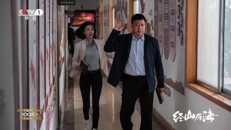 黄麓最新新闻，多元视角下的观点碰撞深度解析