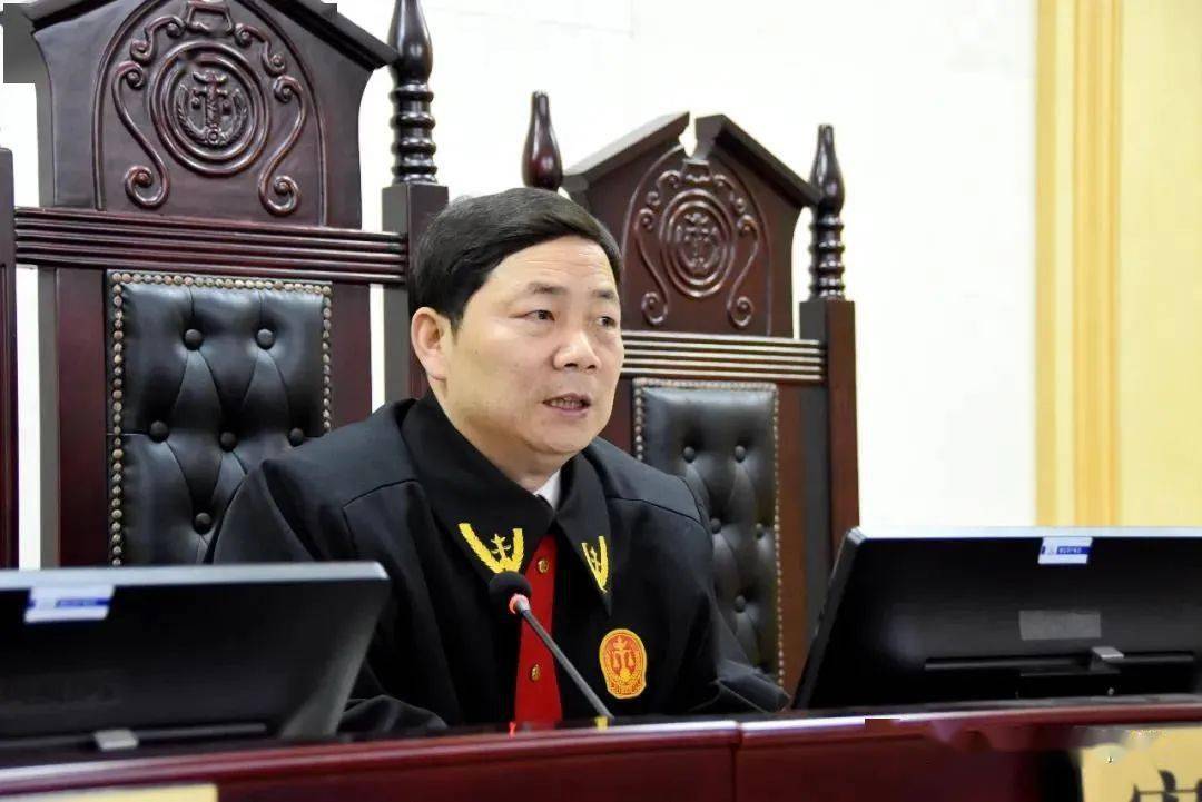 陈秋途最新动态，拥抱自然美景的鼓舞人心之旅