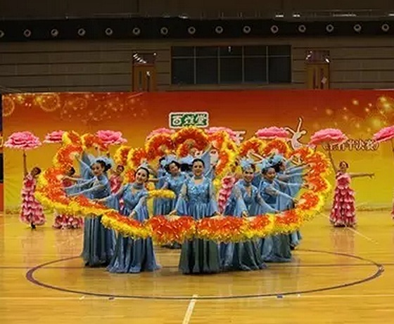 最新广场舞串烧变队形详解，步骤指南与技巧分享